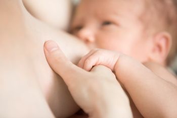 Milchstau – was du über dieses Stillproblem wissen musst