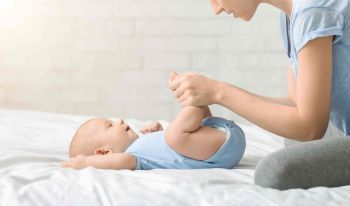 Babygymnastik – so förderst du die Beweglichkeit deines Babys