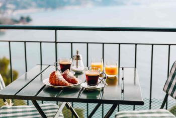 Urlaub zuhause? So gelingt der Urlaub auf Balkonien mit Kindern