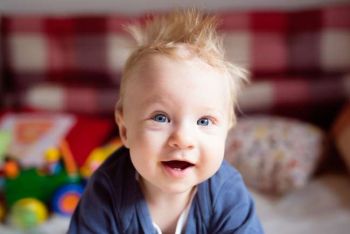 Haarausfall bei Babys - Wann musst du dir Sorgen machen?